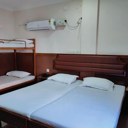 Hotel Maple Regency Kochi Eksteriør billede