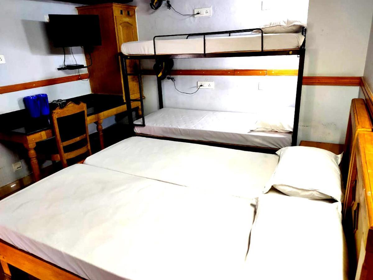 Hotel Maple Regency Kochi Eksteriør billede