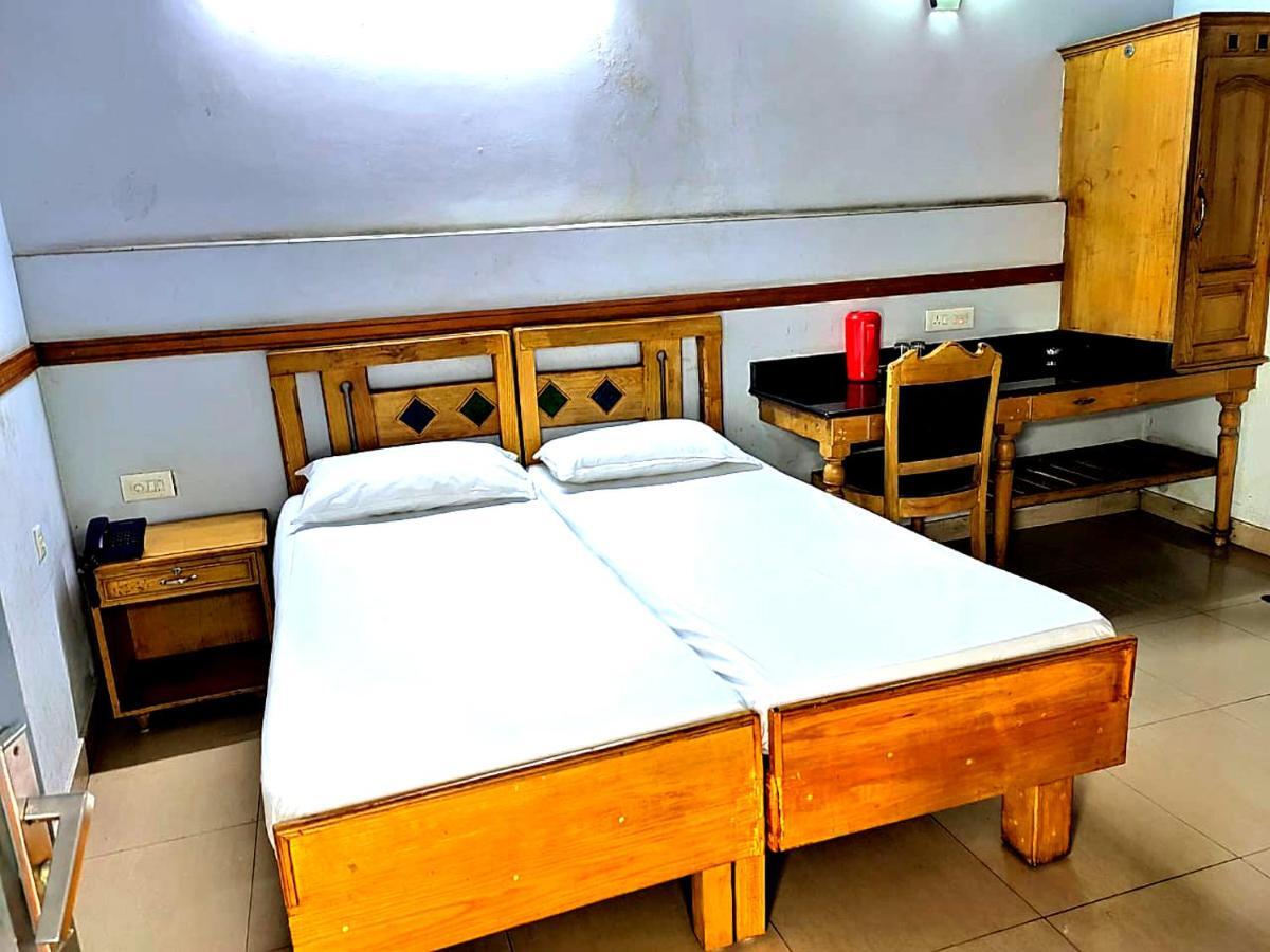 Hotel Maple Regency Kochi Eksteriør billede