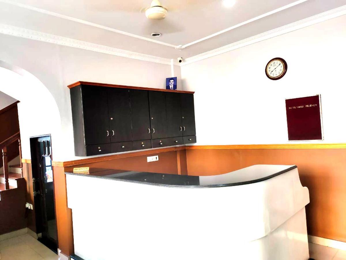 Hotel Maple Regency Kochi Eksteriør billede